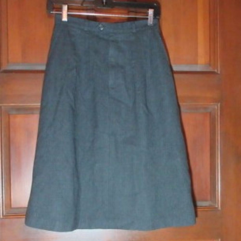 GRAY WOOL SKIRT by FARAH Size 8